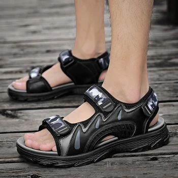 Barbati Piele Sandale pentru Bărbați 2023 Noi de Vara in aer liber Ultralight Moale cu Talpi de Mers pe jos Pantofi Casual Designer de Papuci de Plaja