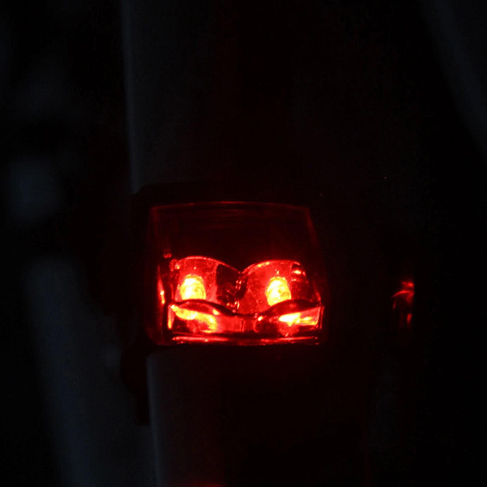 Biciclete Biciclete Inducție Magnetică Coada De Lumină Din Spate Ciclism Impermeabil Lampa De Avertizare Accesorii Pentru Biciclete Piese De Schimb